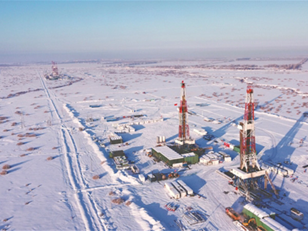 The Daqing Oilfield has maintained a stable output of over 10 million tons for 24 consecutive years through tertiary oil recovery.